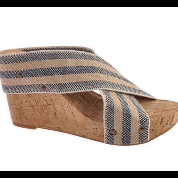 Corkscrew sandals - Picture 1 of 6